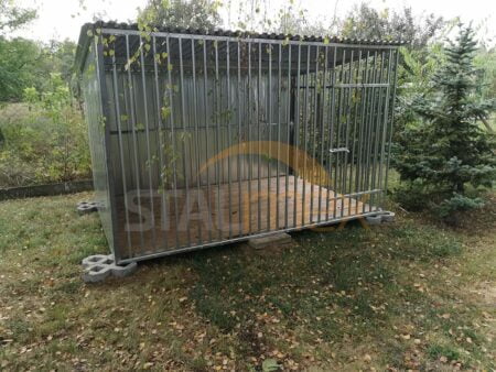 Ocynkowany kojec dla psa 3×2 ściany pokryte blachą