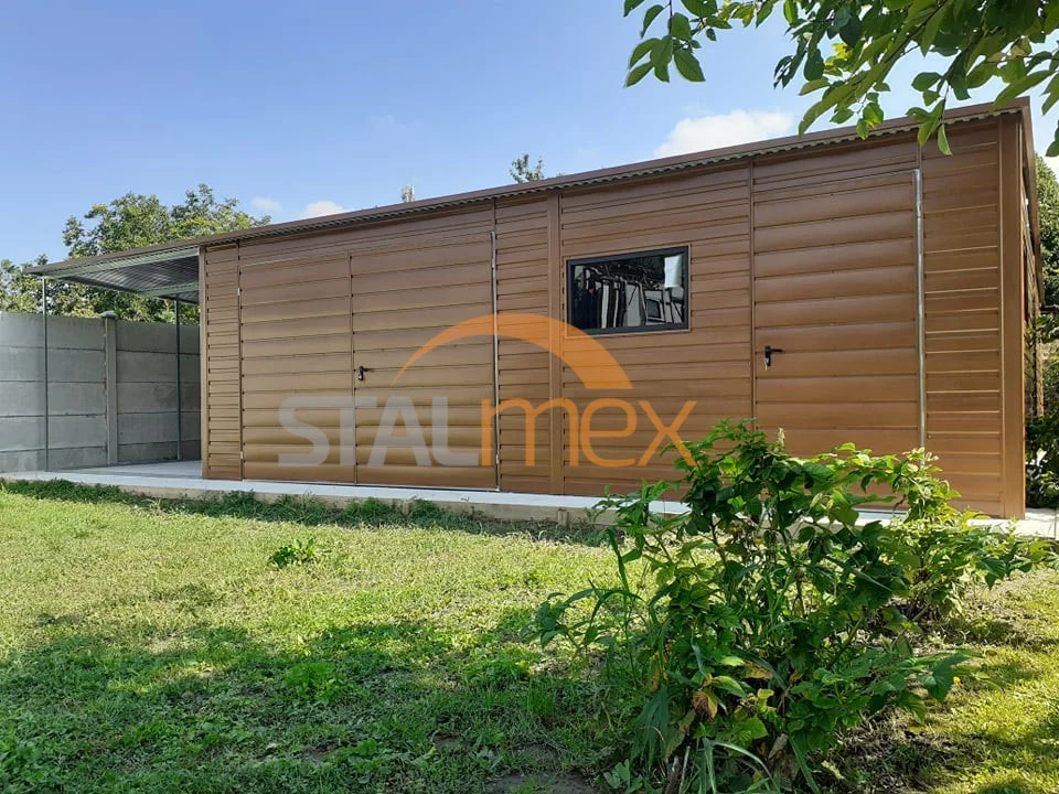 okna w garażu blaszanym