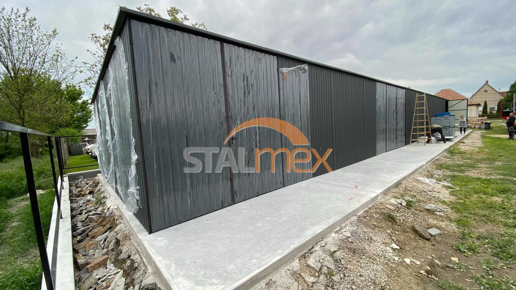 Garaż blaszany / hala magazynowa BTX 7016 grafit MAT - obrazek 4