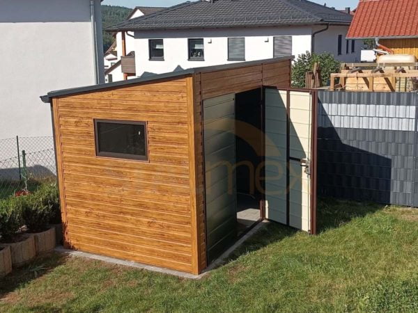 Domek ogrodowy drewnopodobny 3,5×2×2,40 – złoty dąb, spad dachu do tyłu, drzwi dwuskrzydłowe - obrazek 4