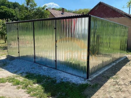 Garaż blaszany 6×5×2,10 – ocynk, spad dachu do tyłu, bramy dwuskrzydłowe