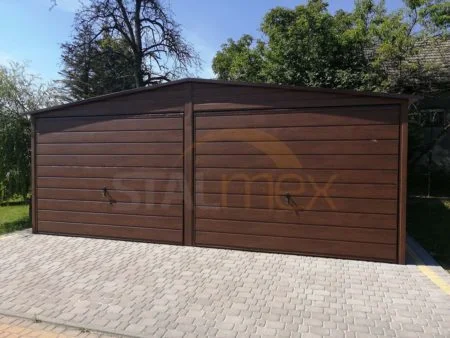 Garaż blaszany 6×5×2,5 - orzech (drewnopodobny), dach dwuspadowy, bramy uchylne