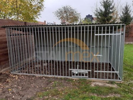 Ocynkowany kojec dla psa 4x2 tył pokryty blachą