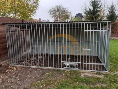 Ocynkowany kojec dla psa 4x2 tył pokryty blachą