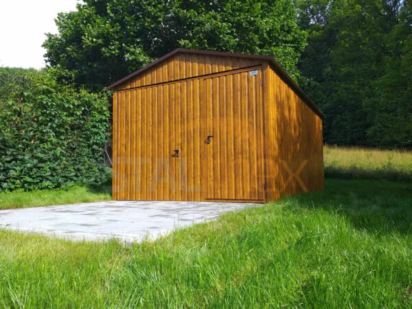 Garaż blaszany drewnopodobny 3×5×2,5 - złoty dąb, dach dwuspadowy, brama uchylna